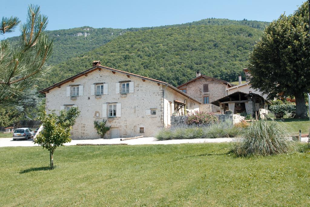 Bed and Breakfast L'Estapade Des Tourelons Saint-Jean-en-Royans Exteriér fotografie